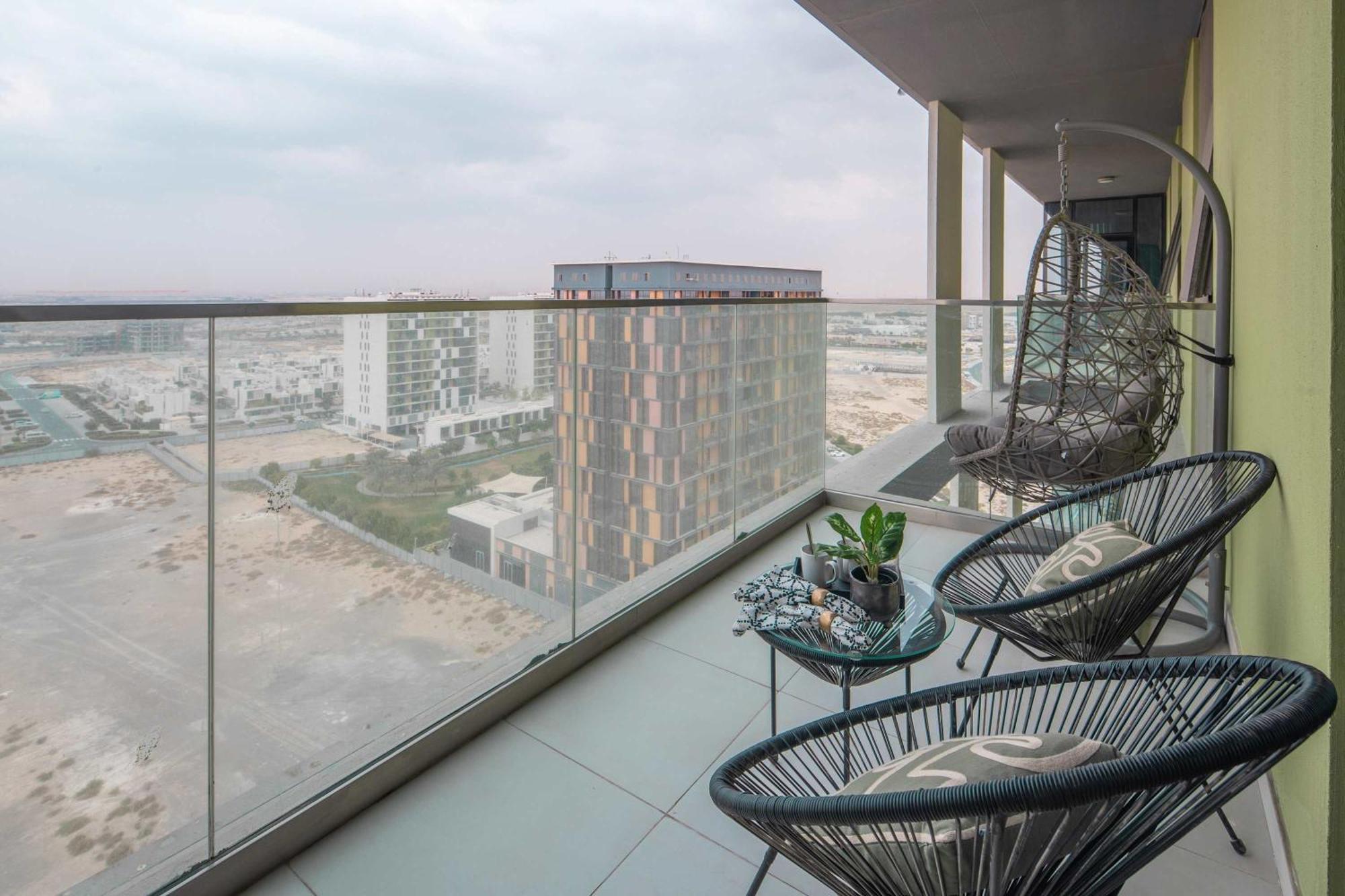 Frank Porter - Pulse C1 Apartment Dubai